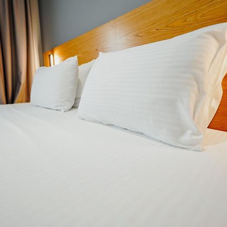 Hotel Agimi Sarande Ngoại thất bức ảnh