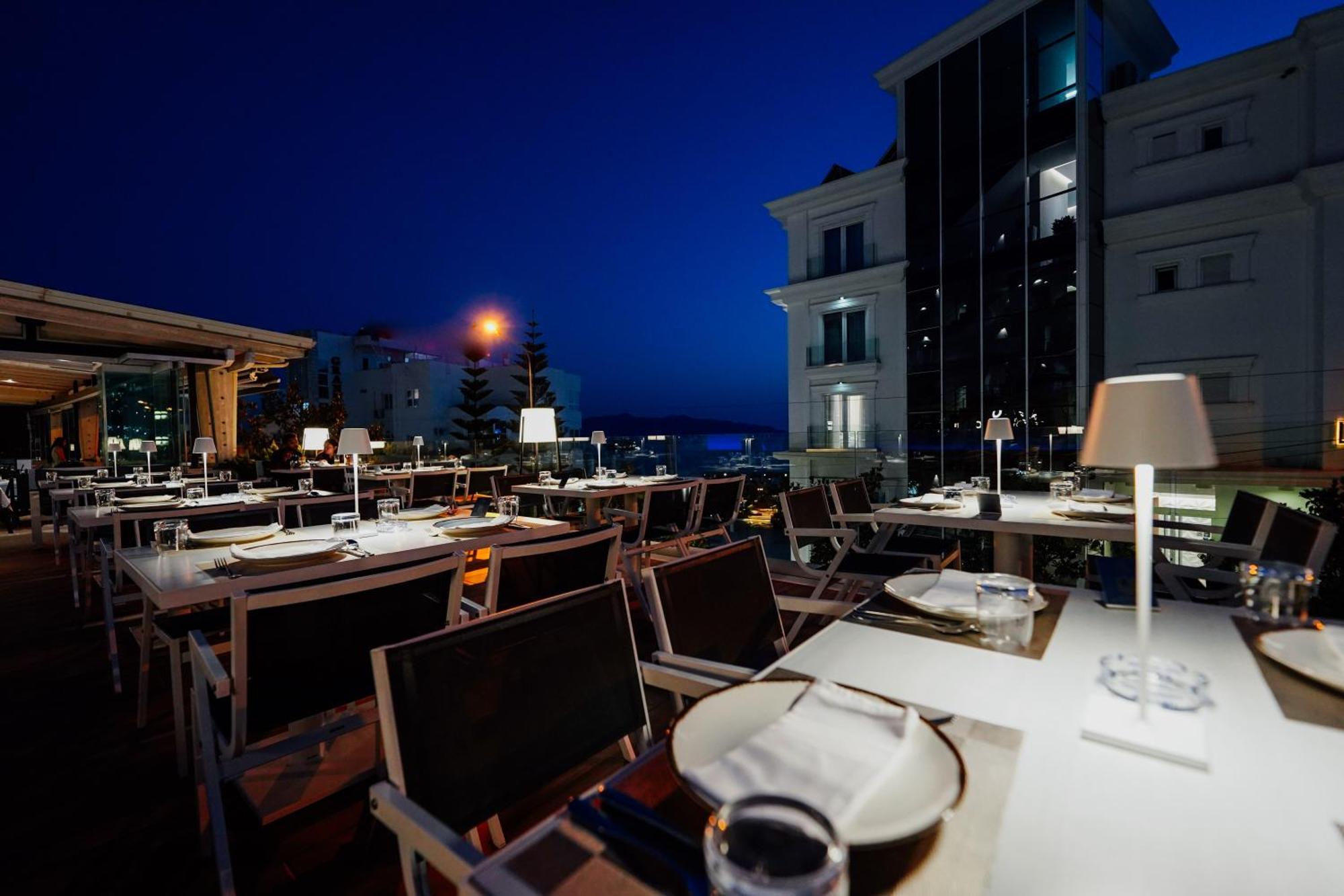 Hotel Agimi Sarande Ngoại thất bức ảnh
