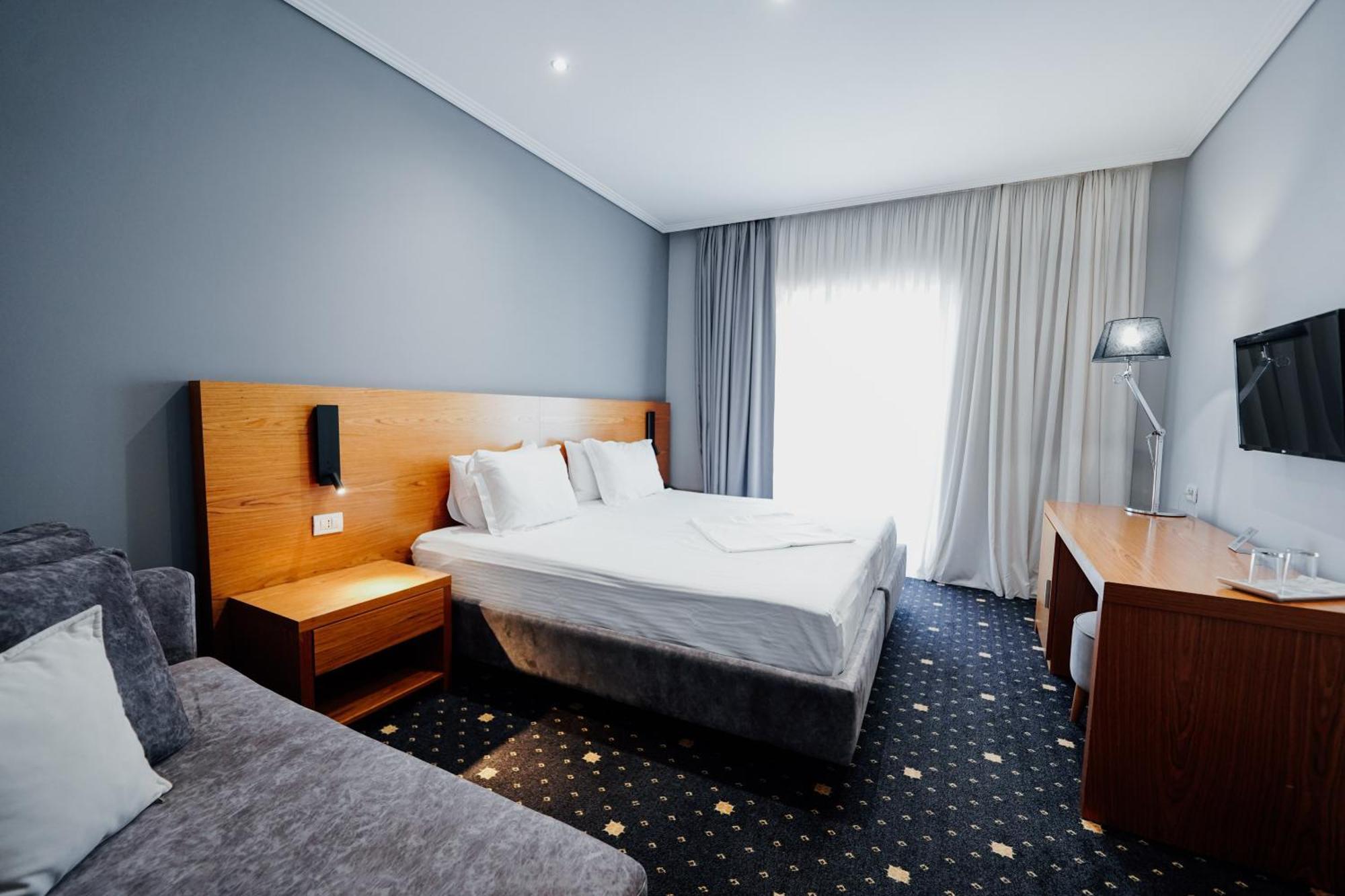 Hotel Agimi Sarande Ngoại thất bức ảnh
