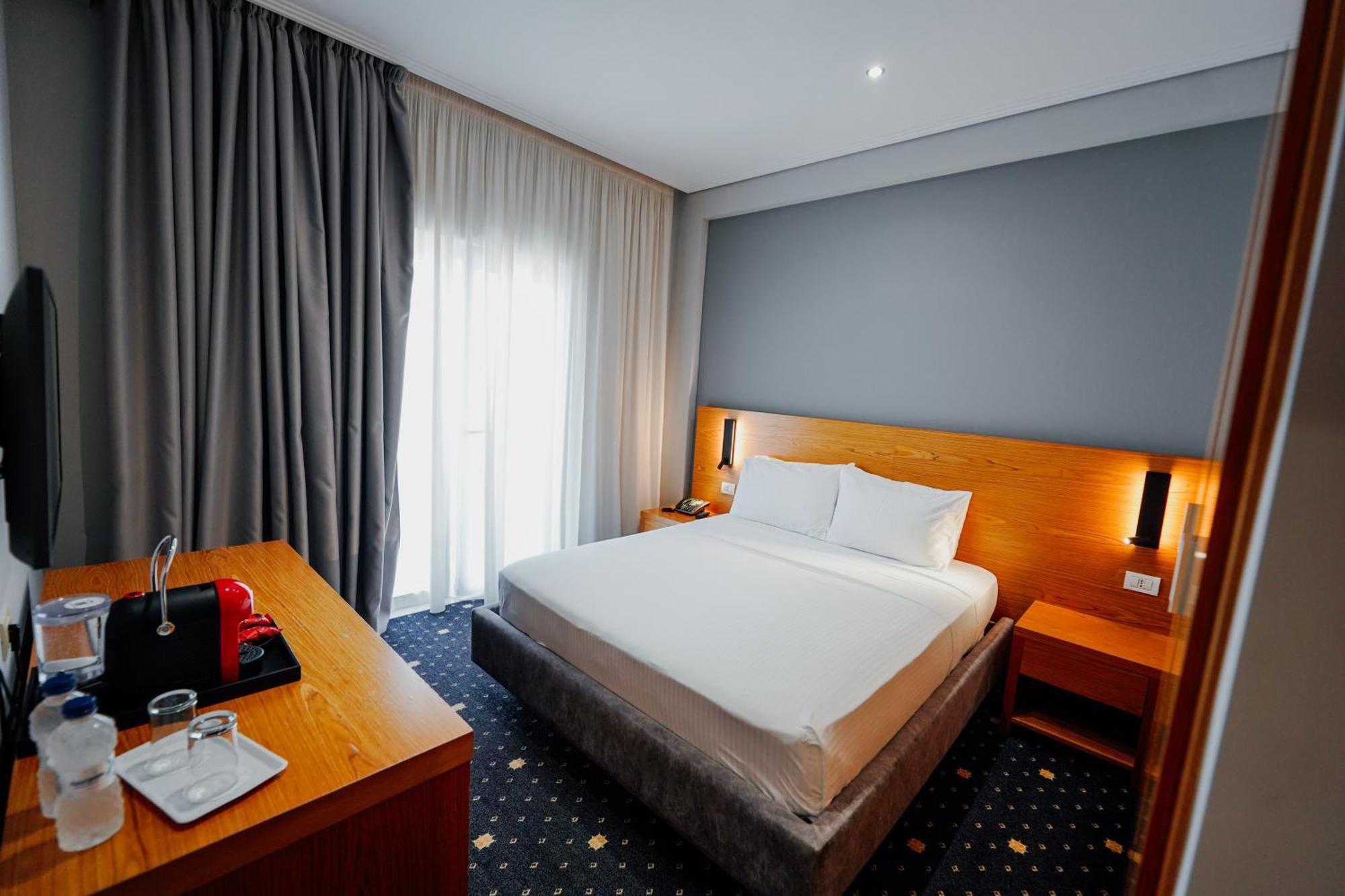 Hotel Agimi Sarande Ngoại thất bức ảnh