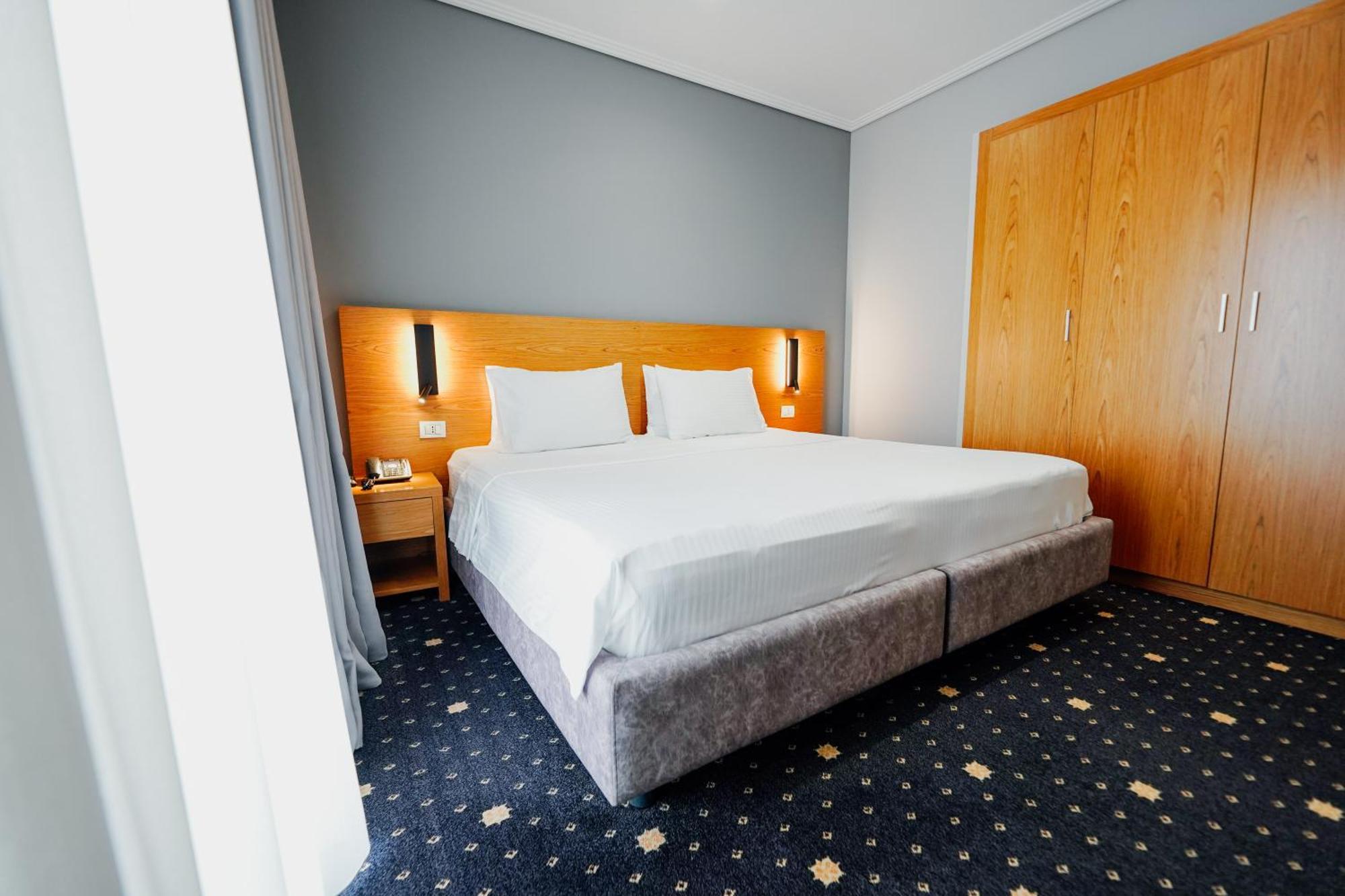 Hotel Agimi Sarande Ngoại thất bức ảnh