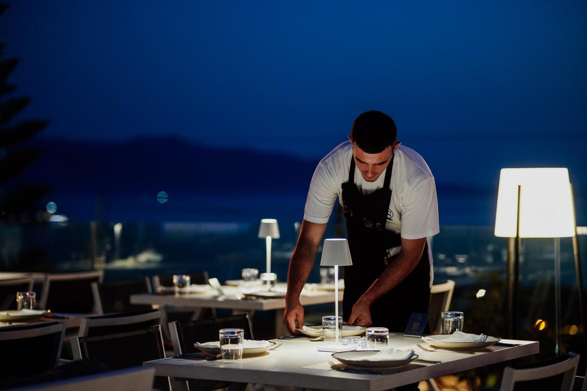 Hotel Agimi Sarande Ngoại thất bức ảnh