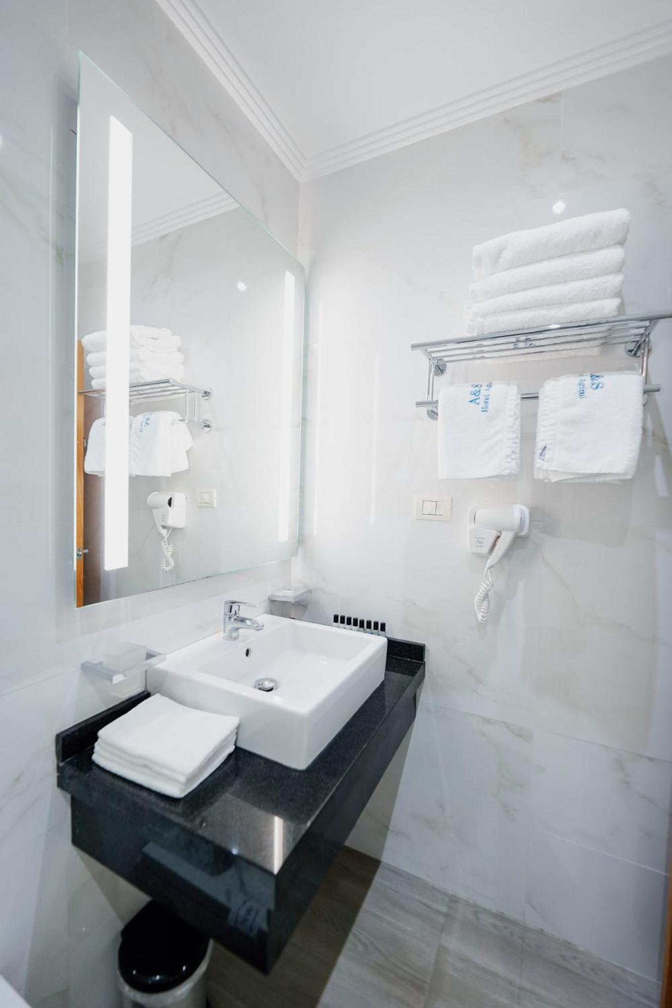 Hotel Agimi Sarande Ngoại thất bức ảnh