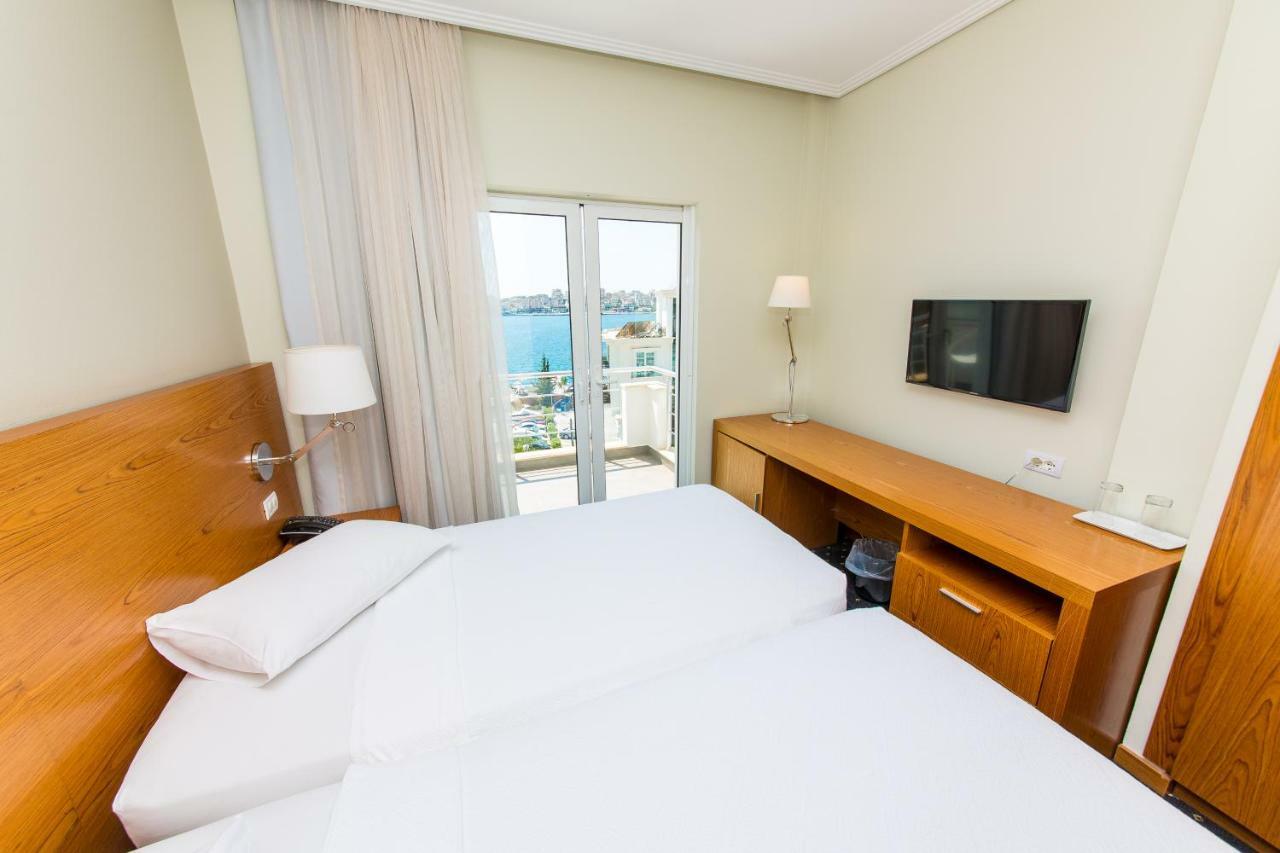 Hotel Agimi Sarande Ngoại thất bức ảnh